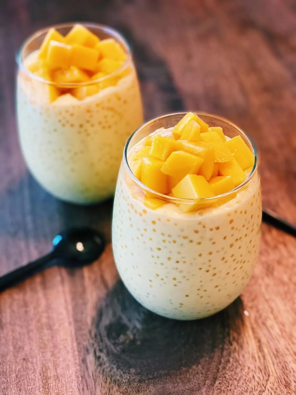Small Tapioca Pearls (Mini Sago Balls / 小珍珠 / Sagu Bola/ Bột Báng) from Cassava - Chewy Perfection for Taiwanese Bubble Tea (波霸奶茶), Tapioca Pudding (木薯布丁), Desserts, Smoothies, and Sweet & Savory Dishes - Ideal for Sago Gula Melaka (椰糖西米), Chè, Puddings, Sago Soup (西米汤), Thai Desserts, Filipino Halo-Halo - Translucent, Flavor-Absorbent & Incredibly Versatile - Perfect for Thickening Soups, Sauces, Stews, Stir-Fries, Curries, and Gravies - Gluten-Free, Vegan-Friendly & Great for Asian Delicacies like Coconut Desserts (椰子甜品), Fruit Salads (水果沙拉), Bubble Tea Variations, and Frozen Treats - Create Unique Dishes Like Sago Pudding with Mango, Sweet Coconut Sago, Exotic Desserts for Every Occasion, and Sago with Fresh Fruits!