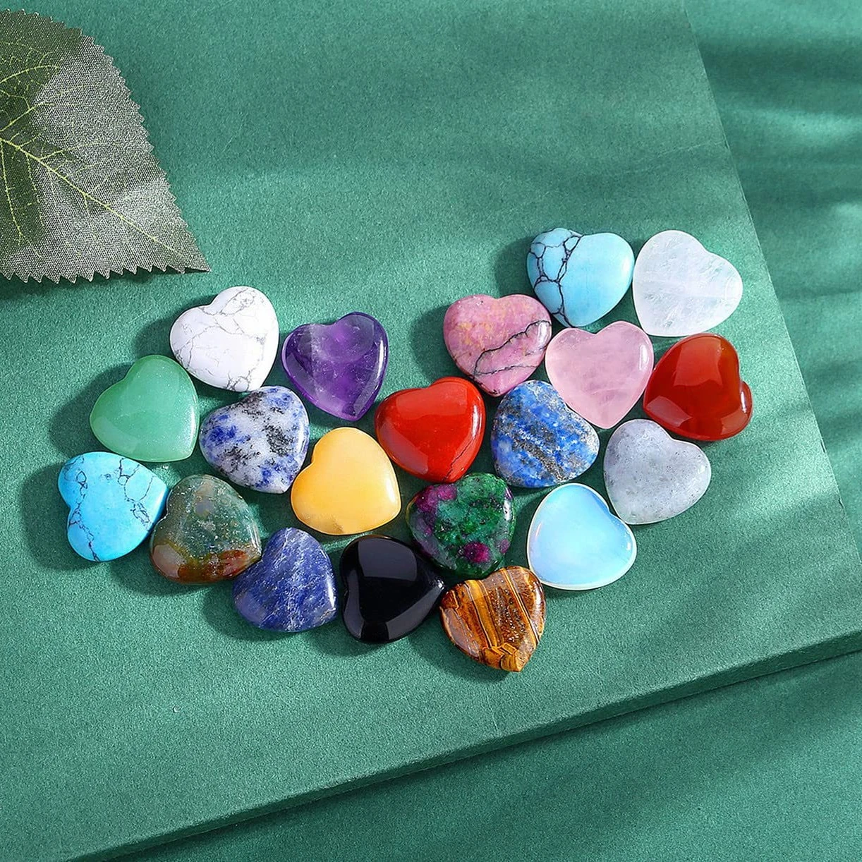 Natural Crystal Heart-shaped Love Natural Stone Ornament Gemstone Wholesale Crystal Stone Jewelry
