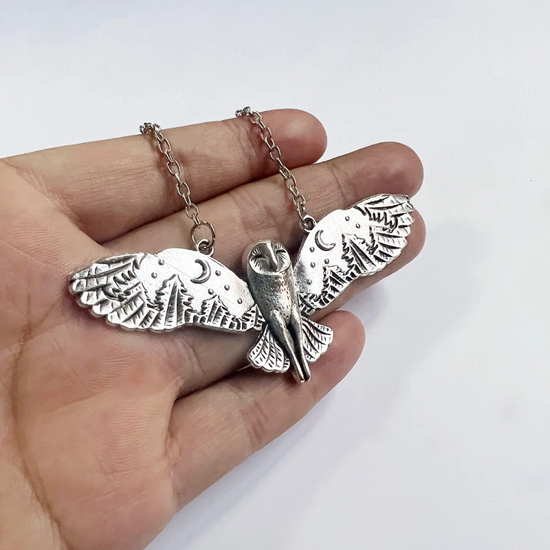 Owl Flying Personality Necklace Pendant Jewelry