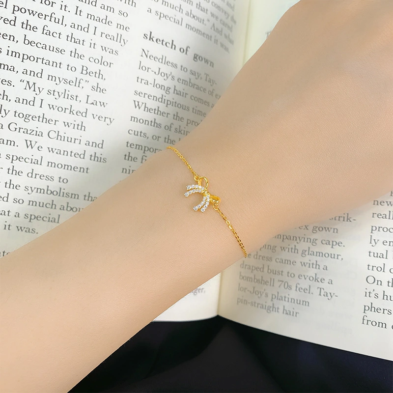 Sweet Hollow Diamond Bow Bracelet For Women