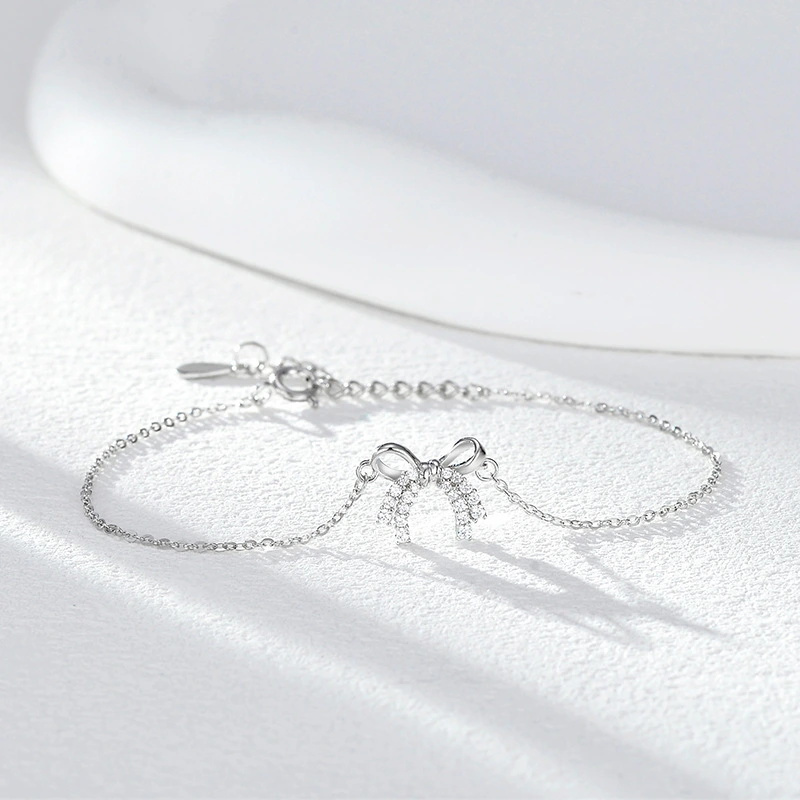 Sweet Hollow Diamond Bow Bracelet For Women