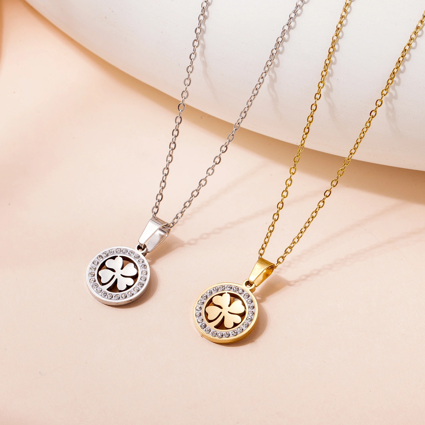 Round Hollow Titanium Steel Pendant Clavicle Chain