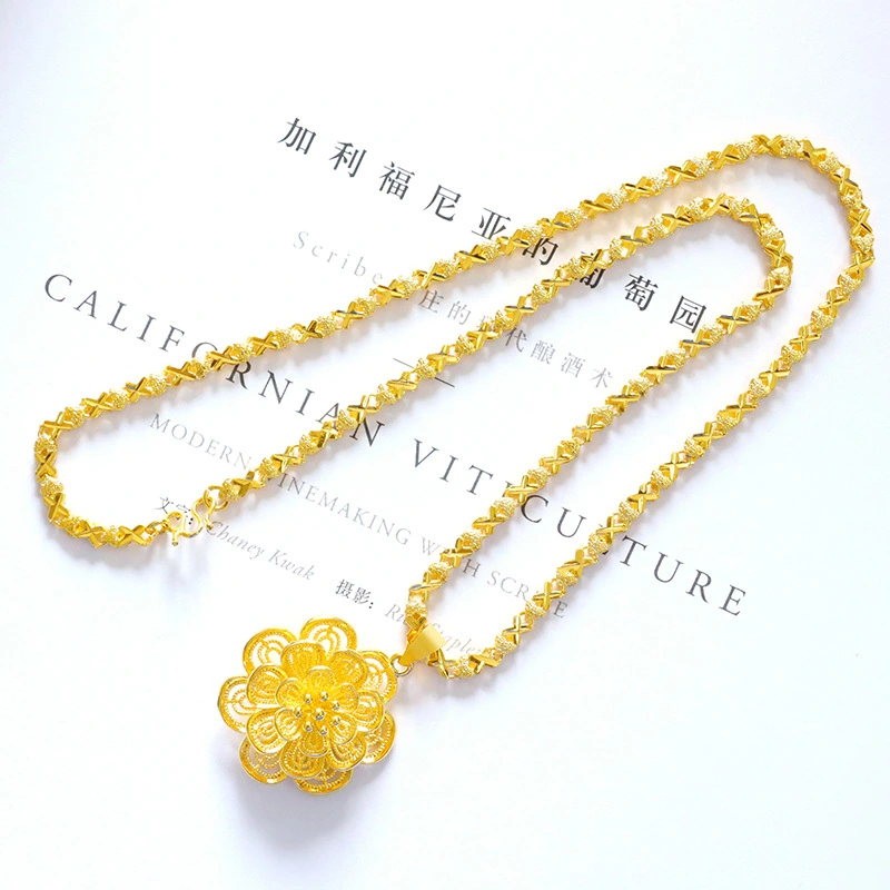 Women's Imitation Gold Four-leaf Clover Large Flower Gold Necklace