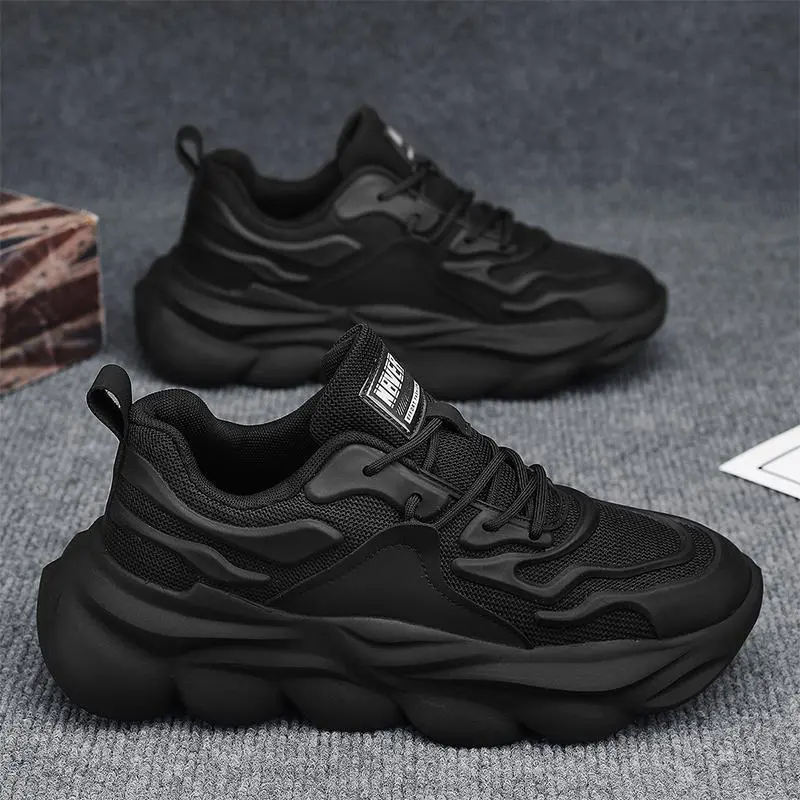 Lightweight And Breathable Men's Thick-soled Height-increasing Sneakers