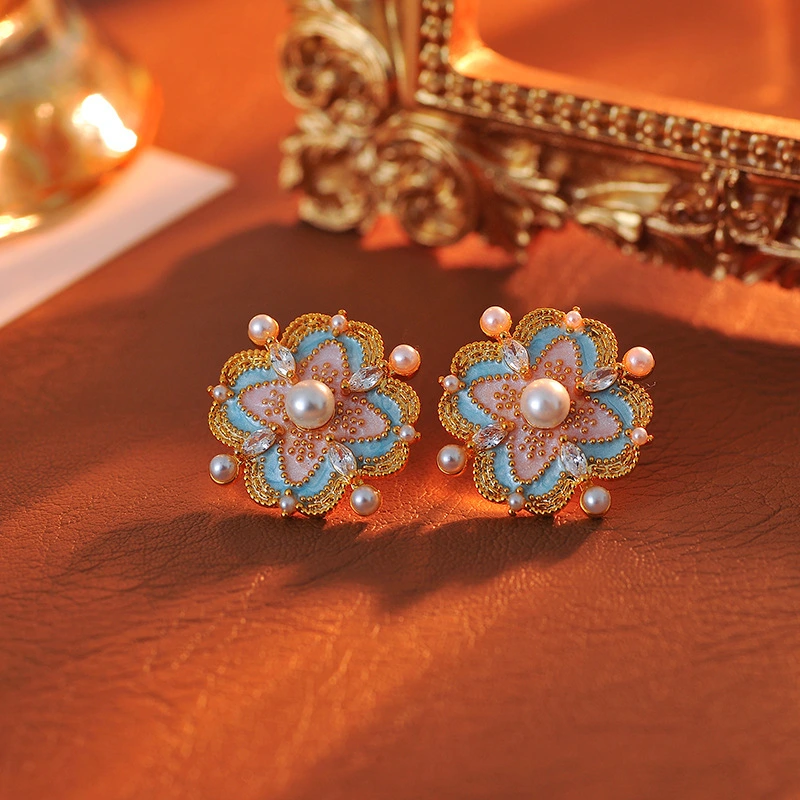 New Chinese-style Retro Chic Painted Earrings