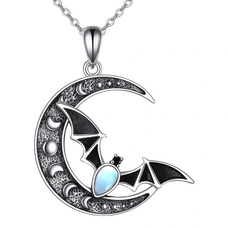 Fashion Halloween Bat Pendant Necklace