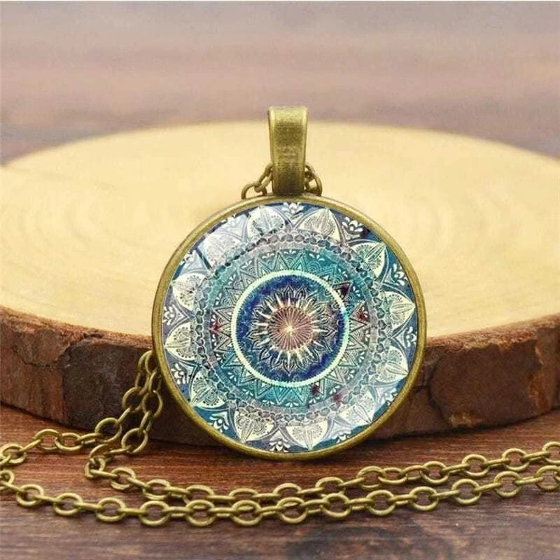 Women's Alloy And Acrylic Watch Dial Vintage All-Match Necklace