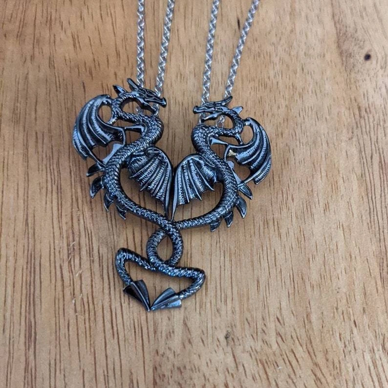 Retro Shuangsheng Longba Couple Pendant