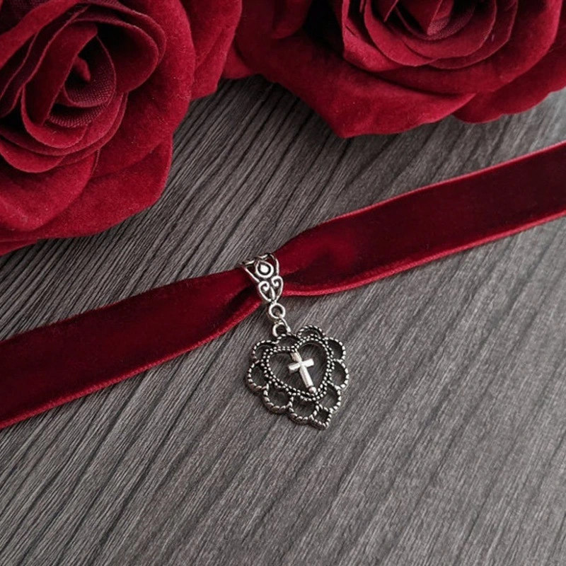 Gothic Velvet Collar Heart-shaped Cross