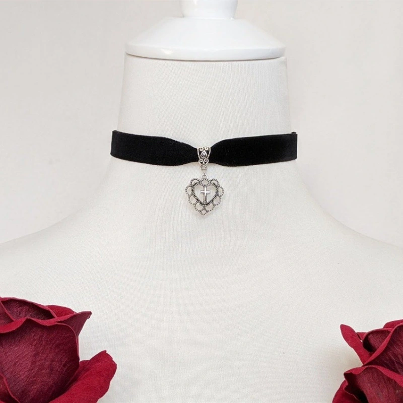 Gothic Velvet Collar Heart-shaped Cross