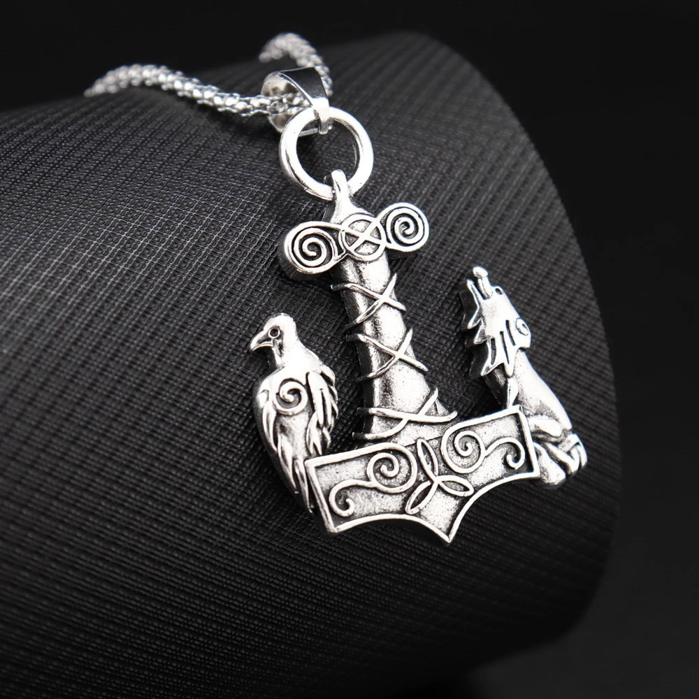 Nordic Scandinavian Viking Wolf Hanging Necklace