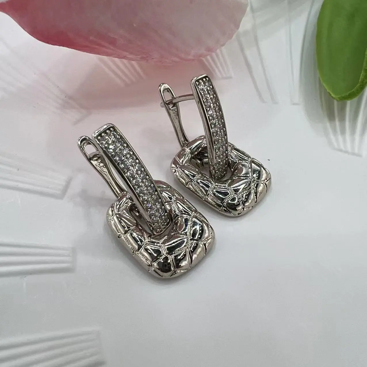 Creative Pure Copper Gold Plated Ear Clip Sterling Silver Needle