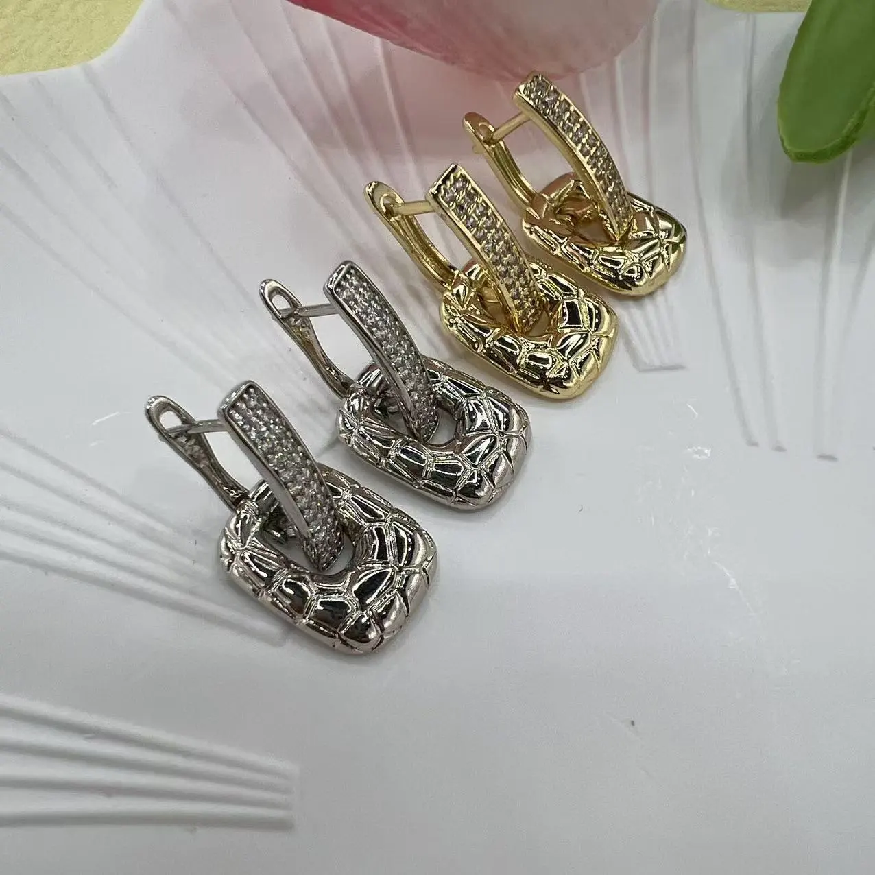 Creative Pure Copper Gold Plated Ear Clip Sterling Silver Needle