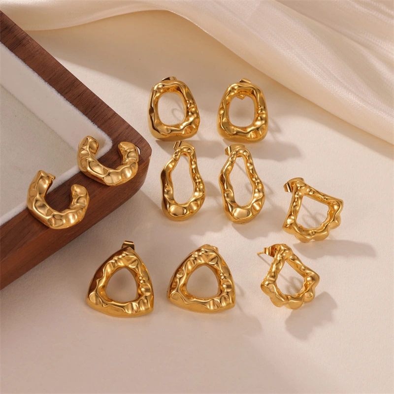 Retro Geometric Minimalist Fashion Earrings With A Stylish Design