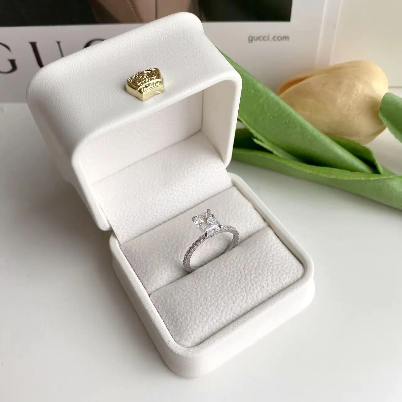 Rectangular High-carbon Ring With Small Rock Candy