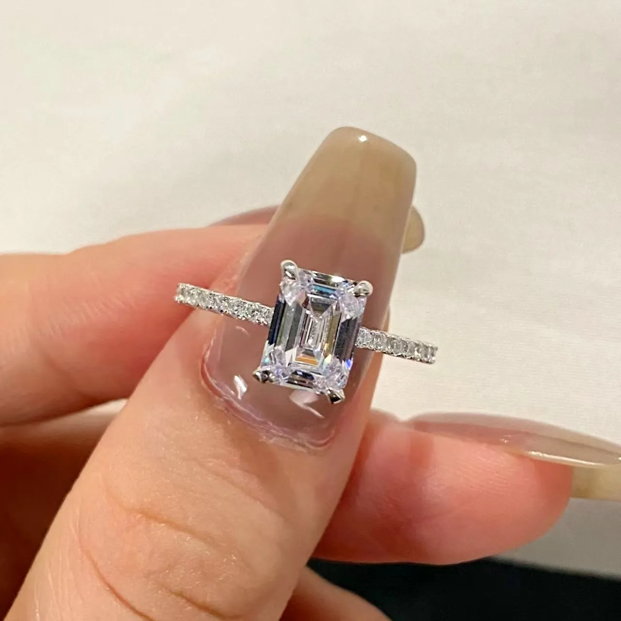 Rectangular High-carbon Ring With Small Rock Candy