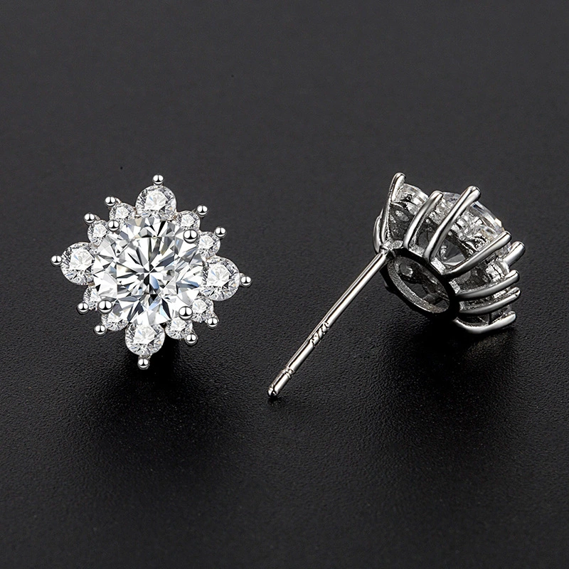 Sterling Silver Needle Moissanite Simple Flower Stud Earrings