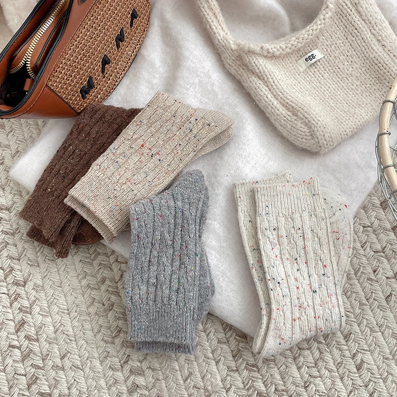 Thickened Dotted Yarn Cable-knit Wool Socks