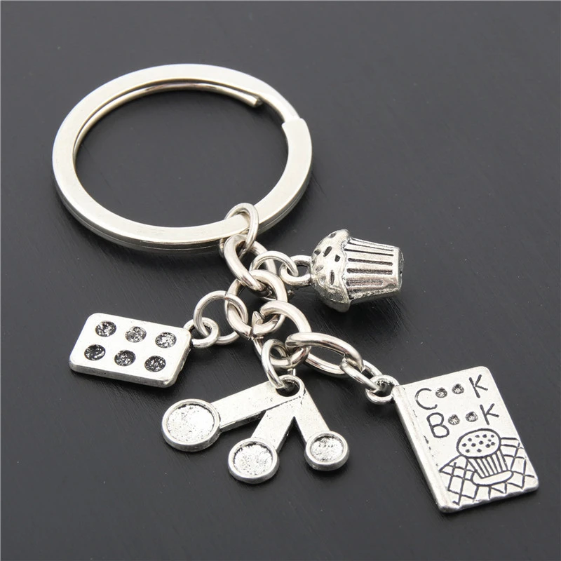 Girl Heart Cake Mold Pizza Keychain Bag Charm