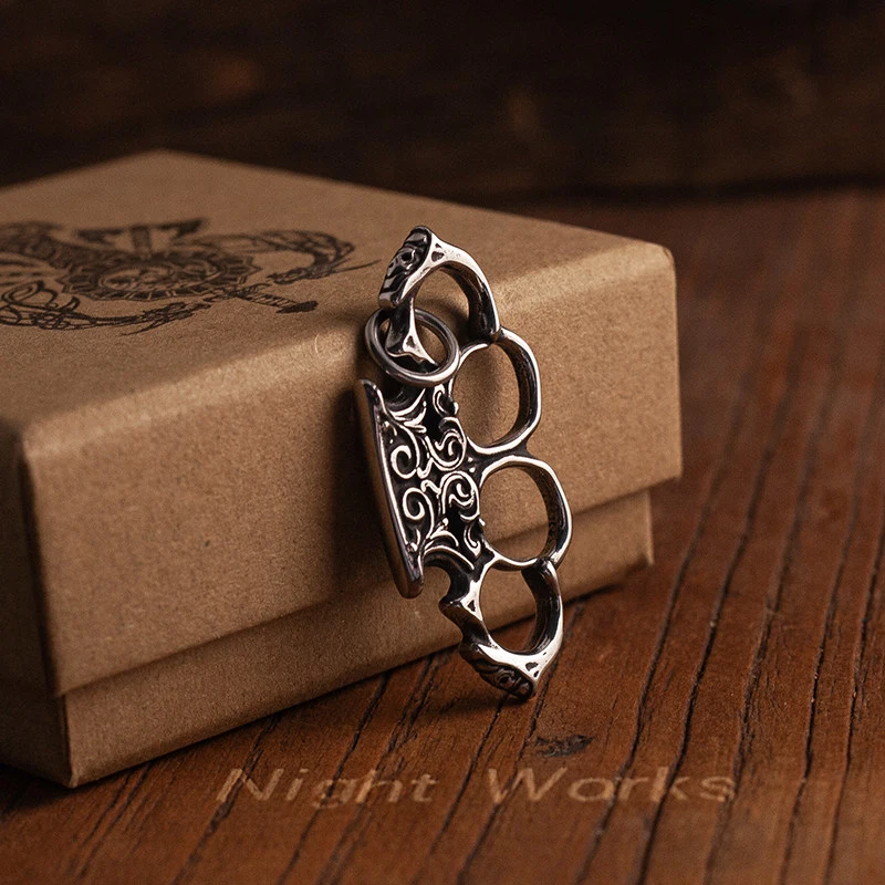American Retro Motorcycle Street Tiger Pendant Necklace