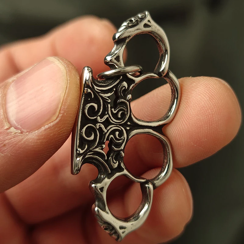 American Retro Motorcycle Street Tiger Pendant Necklace