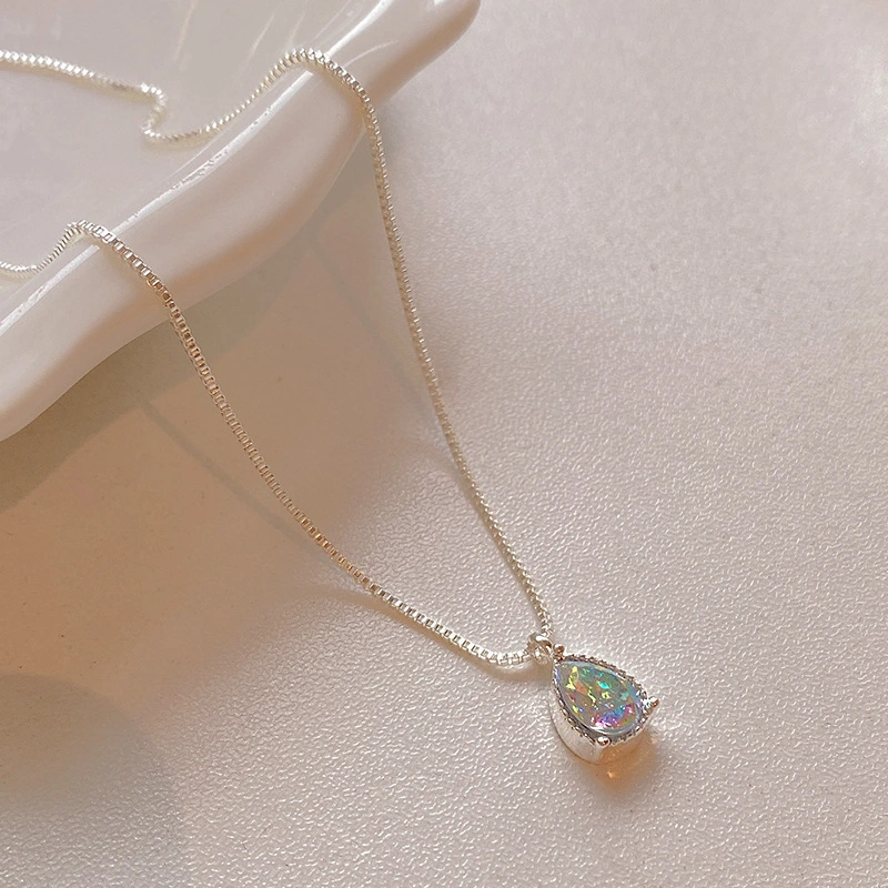 Light Luxury Drop-shaped Zircon Necklace Women's High-grade Super Flash Clavicle Chain