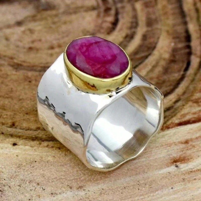 Fashionable High-Gloss Alloy Two-Tone Oval Rose-Red Ring