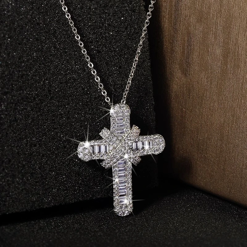 A Niche Design Copper Inlaid Diamond Cross Pendant Necklace
