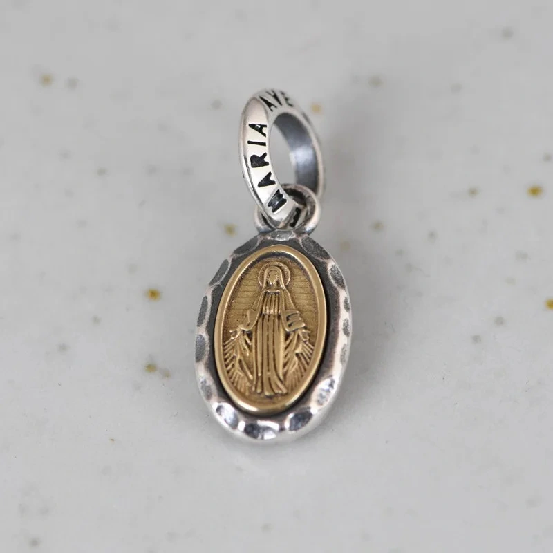 Retro Titanium Steel Chain Virgin Mary Jewelry Relief Portrait Oval Pendant Necklace