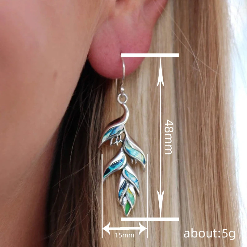Leaves Dripping Oil Elegant Wild Earrings