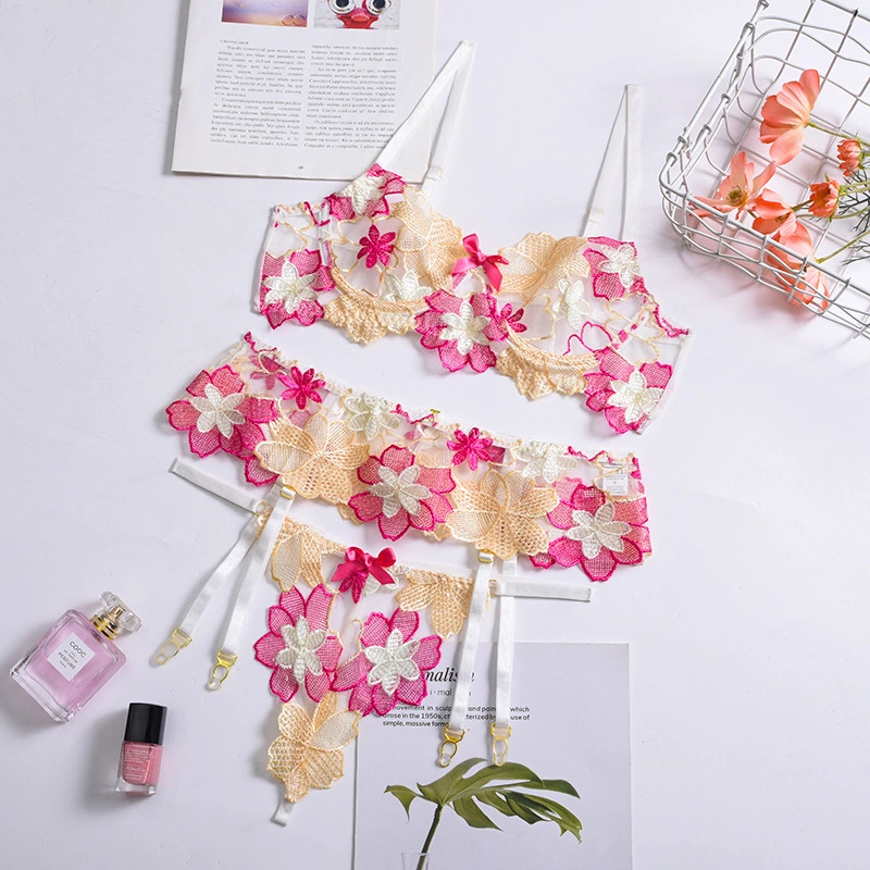 European And American Three-Color Lace 3-Piece Suspender Set