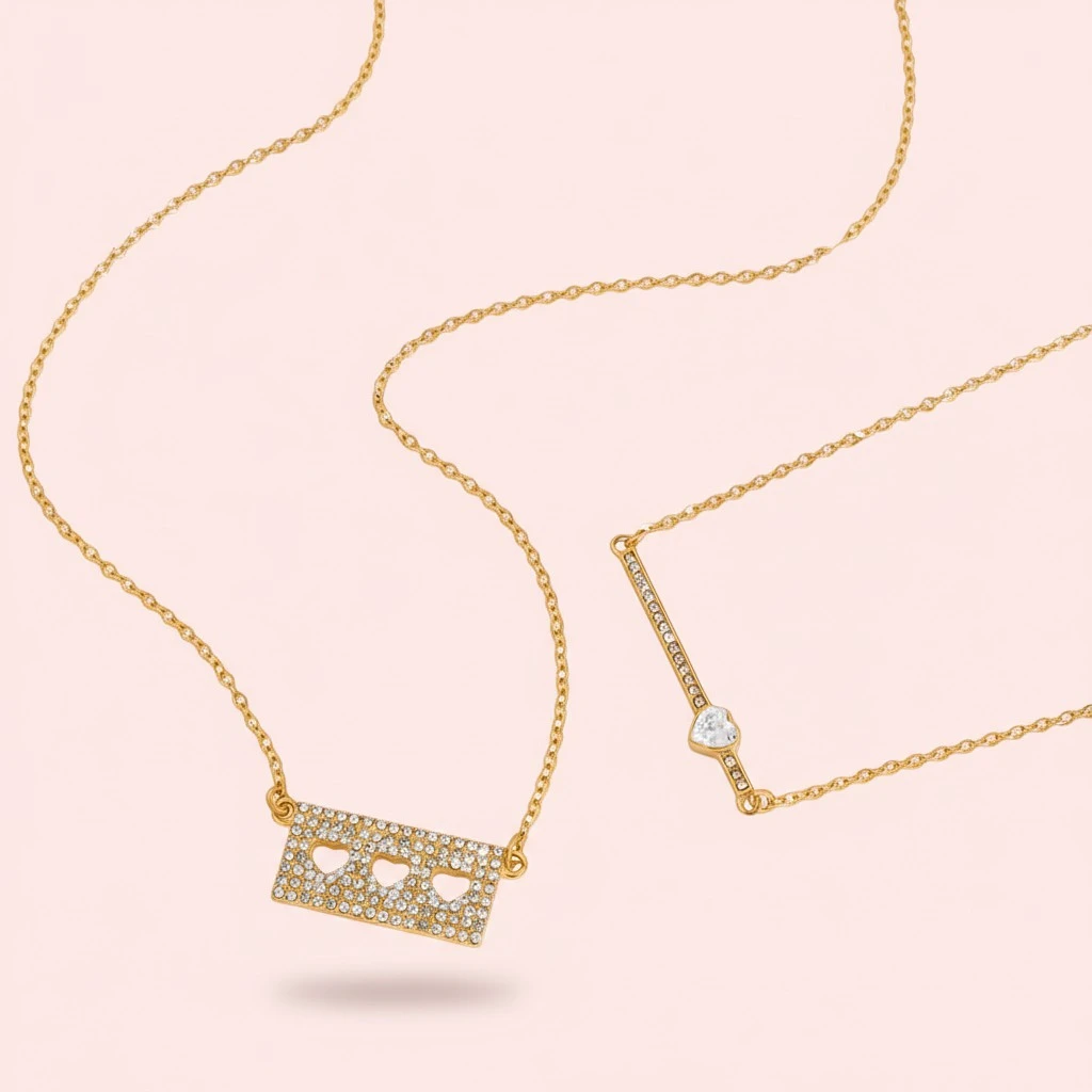 Sweet-style 18K Gold Stainless Steel Zircon Heart Necklace Simple Yet Luxurious