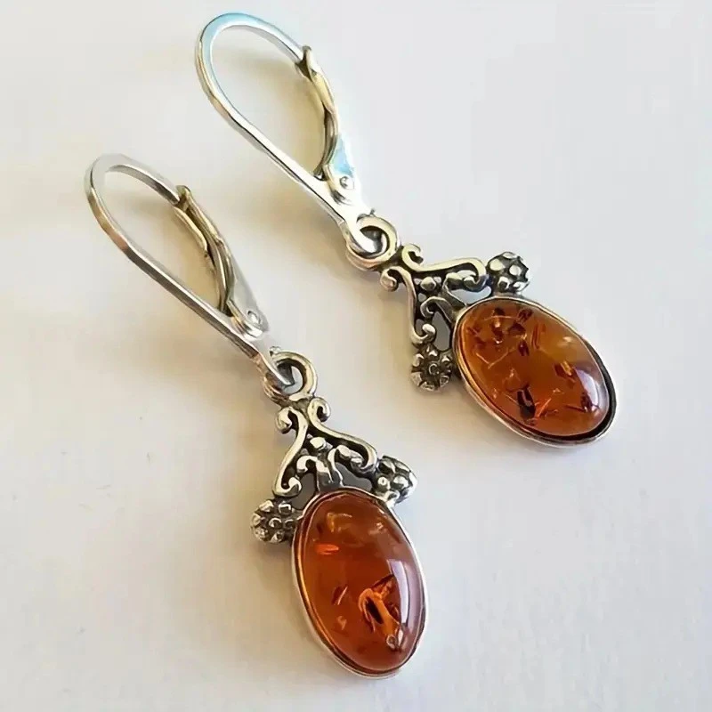 Retro Carved Oval Earrings Stylish And Versatile For Women