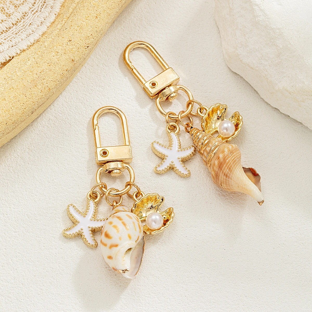 Seaside Alloy Natural Shell Pearl Keychain