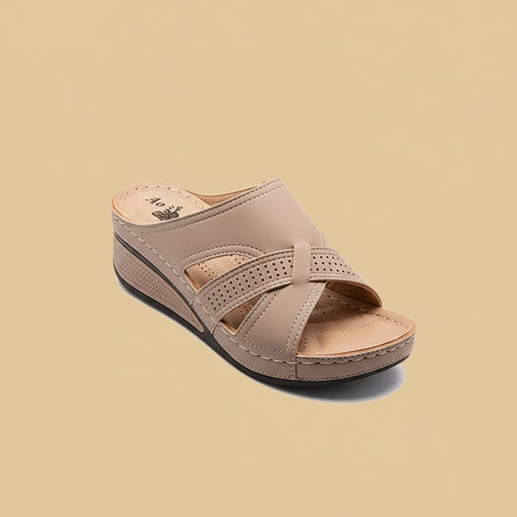 Plus-size Wedge Sandals With A Vintage Openwork Design For Women