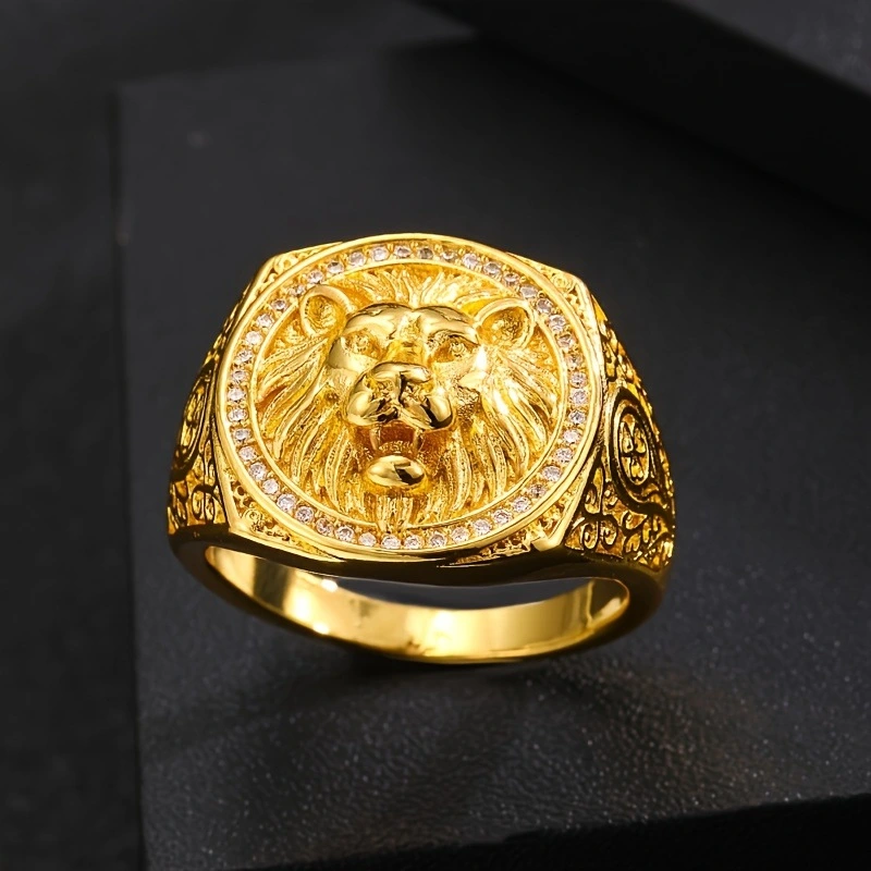 18K Gold Mens Ring With Diamond-Encrusted Lion Design