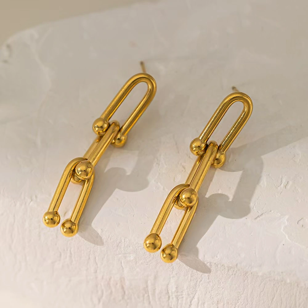 Titanium Steel 18K Gold U-shaped Vachette Clasp Necklace