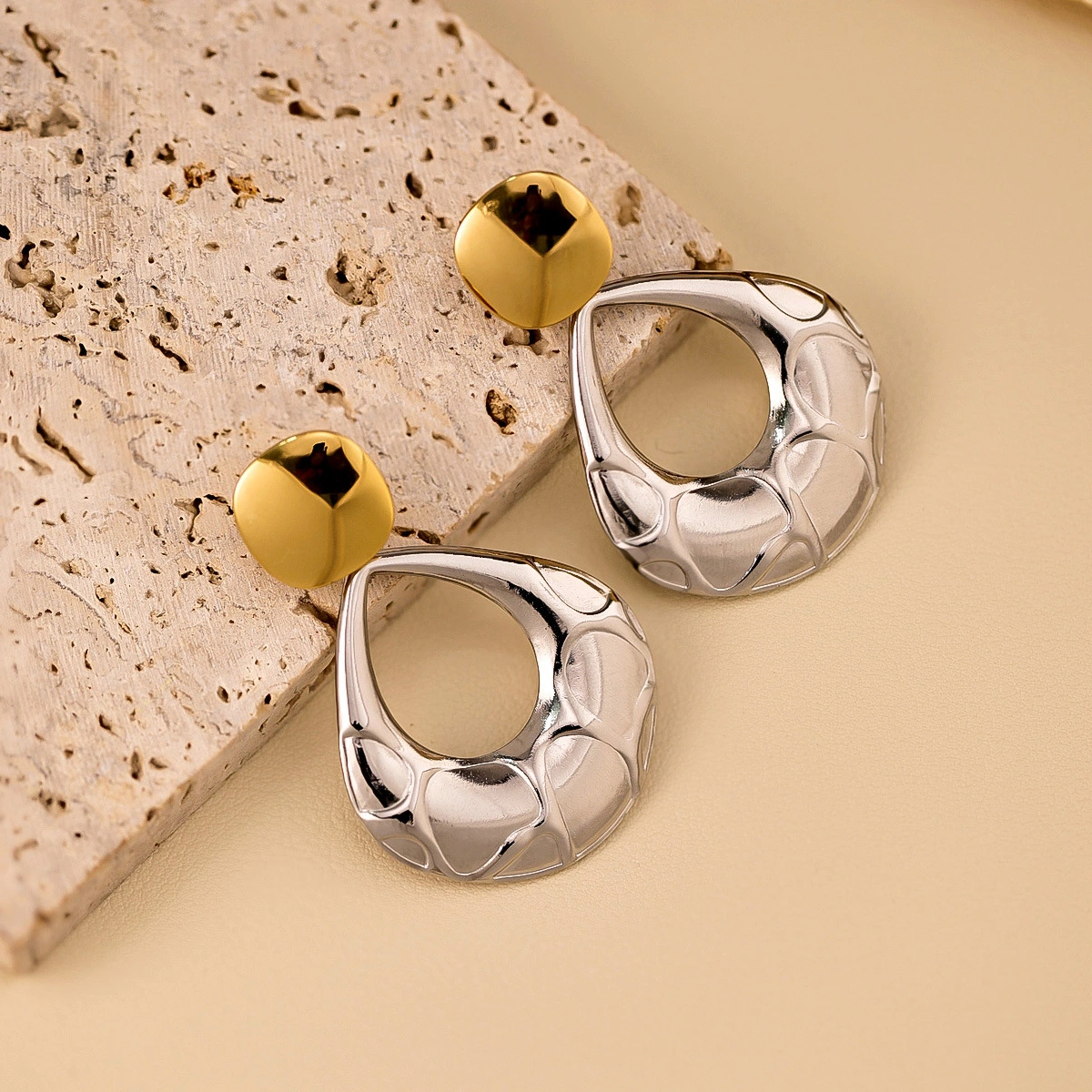 Fashionable Geometric Color-Block Earrings Womens Retro Niche Style