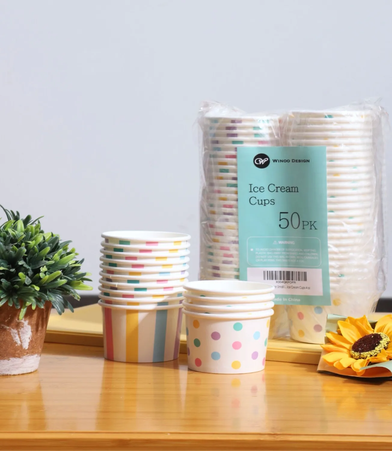 Winoo Design Small Ice Cream Cups Disposable - 50 PK - Paper Ice Cream Cups 4 oz Mini Sundae Bowls Treat Cups Containers (2 Assorted Designs 4oz Cups)