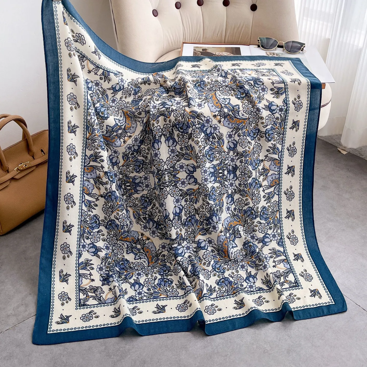 Female Creative Versatile Print Velvet Square Scarf