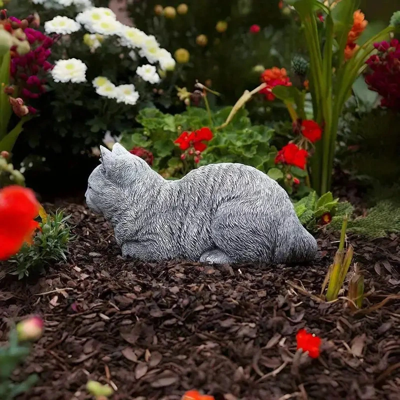 Cute Cat Resin Craft Lifelike Landscape For Gardens