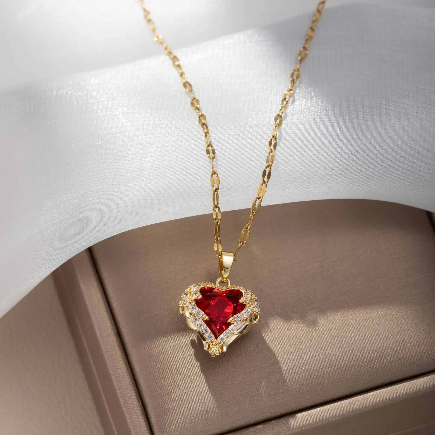 Ocean Heart Colorful Water-Gold Pendant Necklace For Women High-End Style