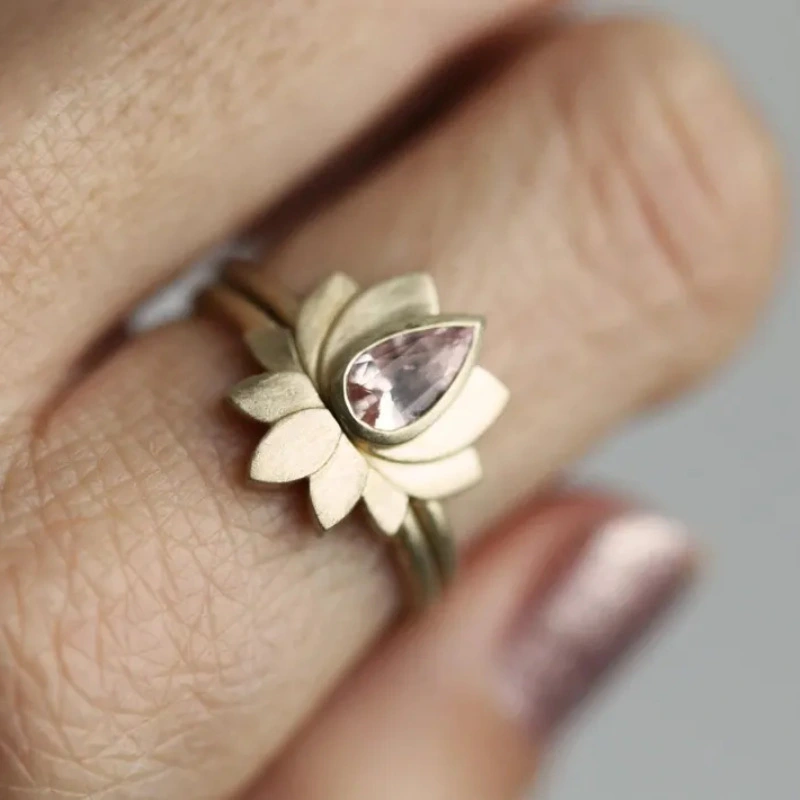 Retro Creative Design Niche Lotus Flower Ring
