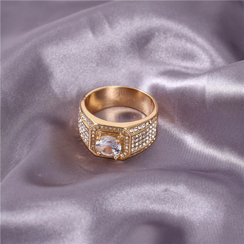 Baby's Breath Fashionable Couple Rings