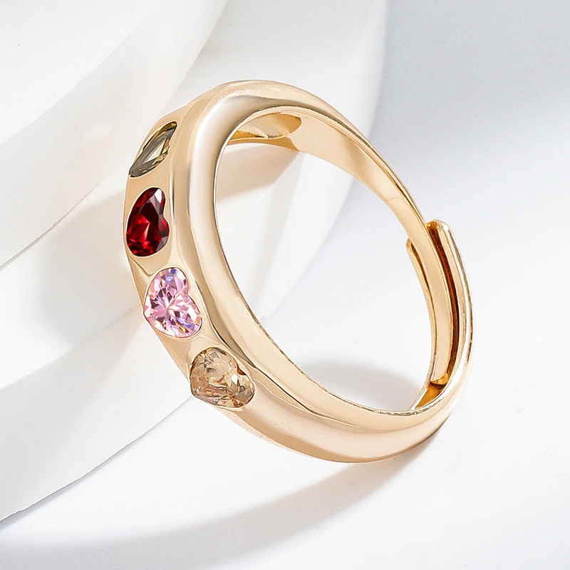 Fashionable Heart-Shaped Zircon Copper-Inlaid Ring