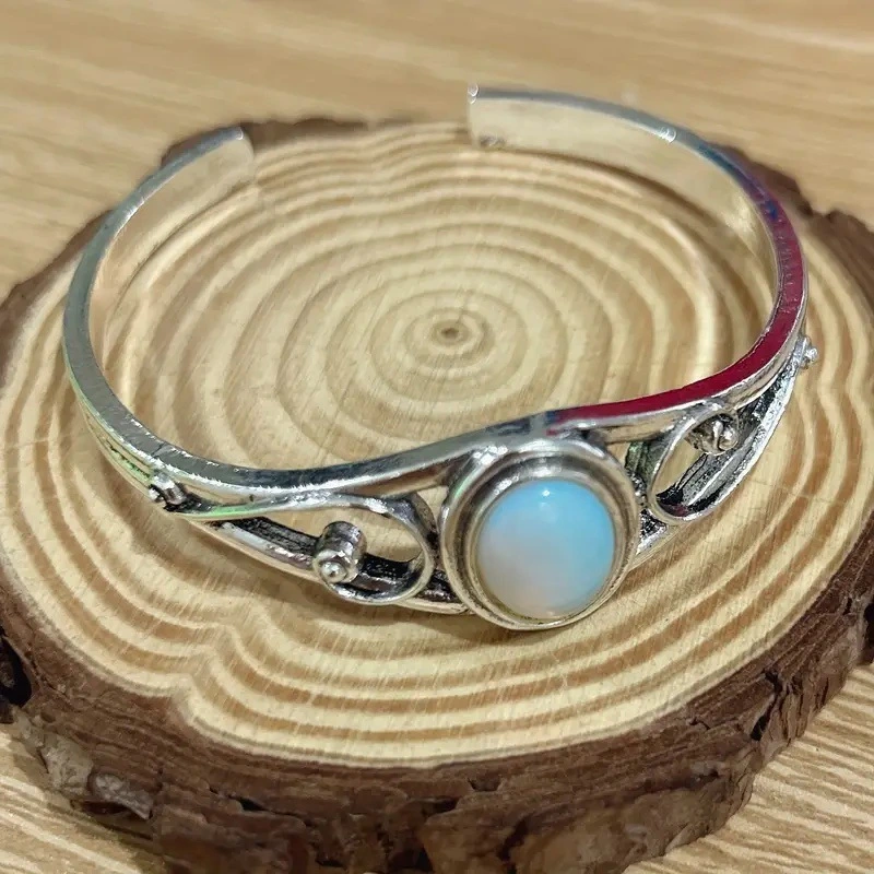 Retro-style Fashionable Personalized Oval Hollow-out Adjustable Bracelet