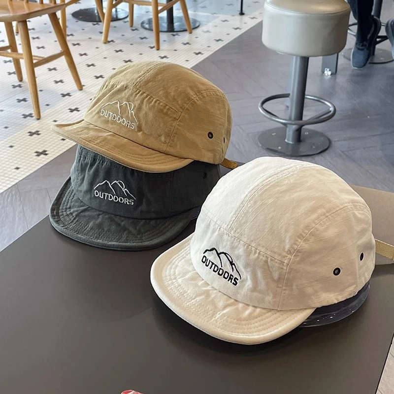 High-quality Japanese-style Baseball Cap With A Short Brim