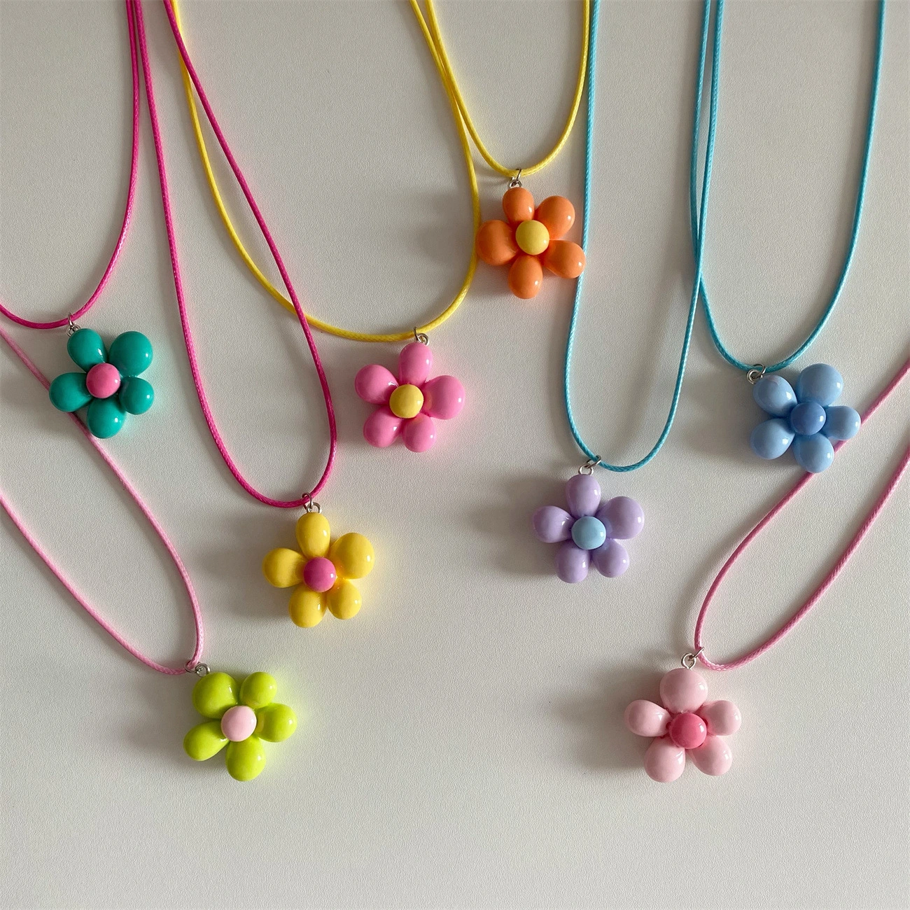 Women's Cute And Sweet Five-Petal Flower Necklace
