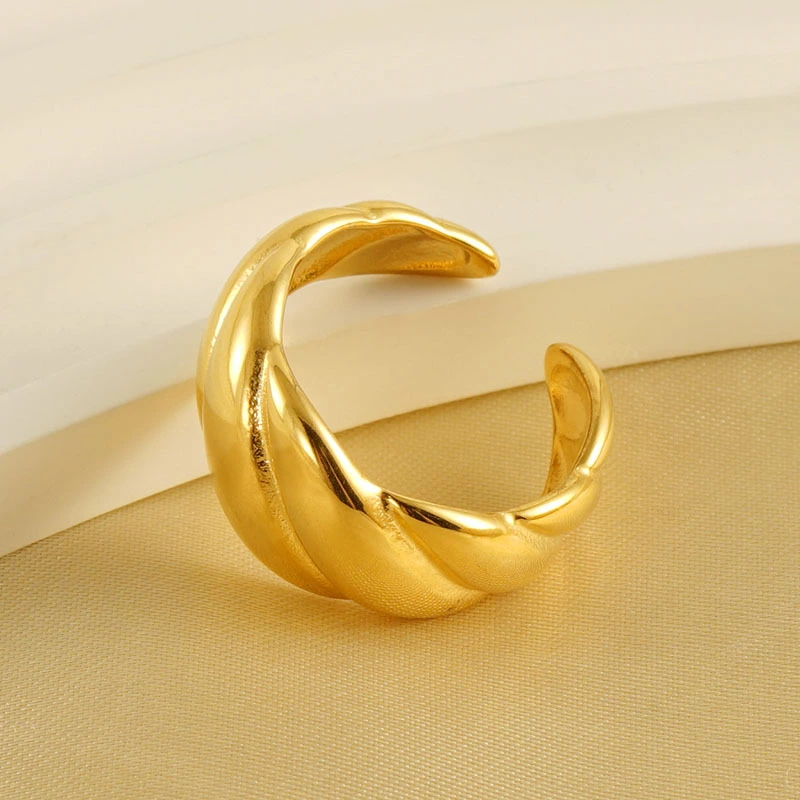 Fashionable Stainless Steel 18k Gold Geometric Ring