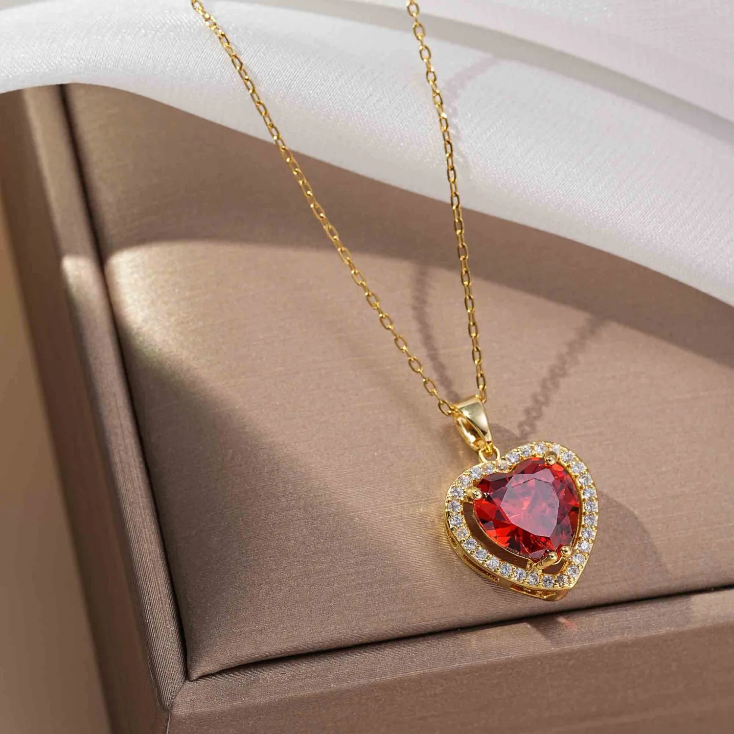 Titanium Steel No-fade Womens Heart-shaped Necklace